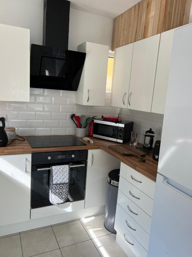 Sixty Four Appartement The Mumbles Buitenkant foto